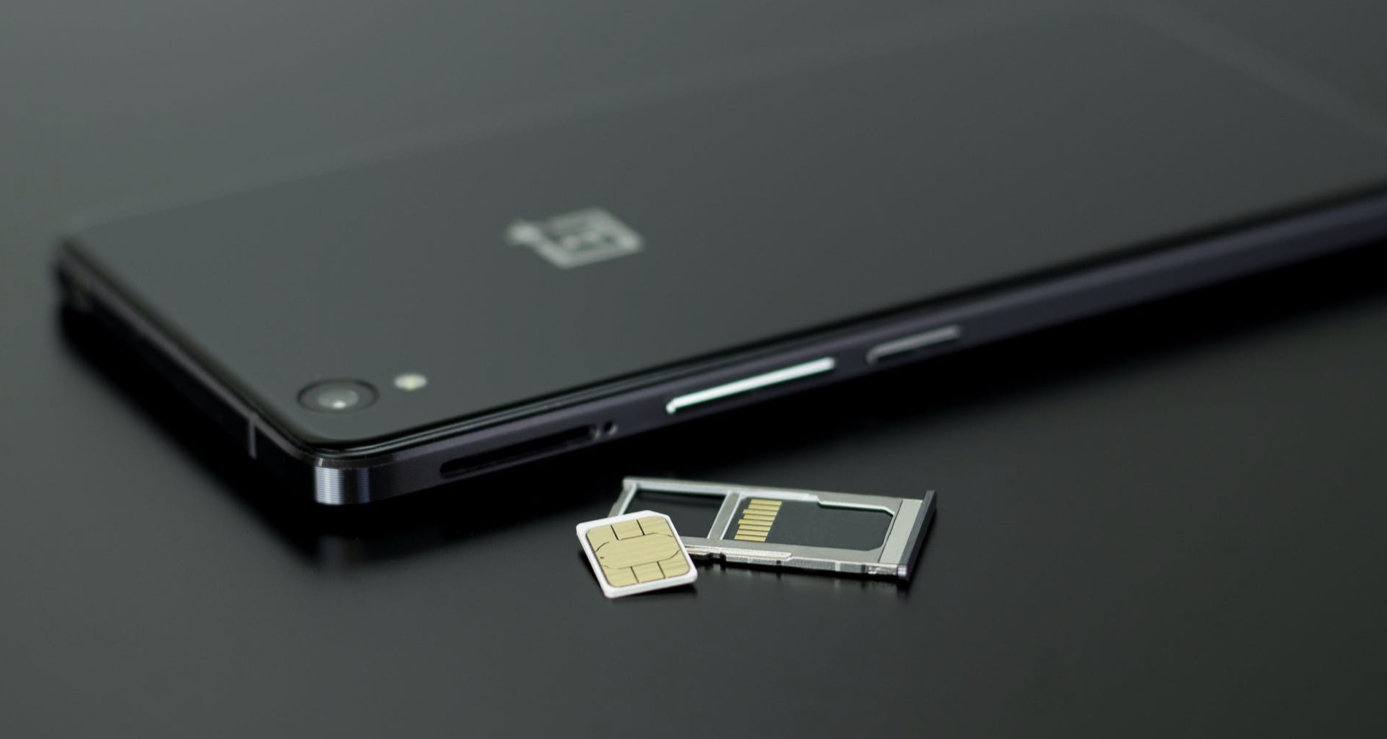 Do remember to set a PIN for your SIM card! Prevent SIM card theft from